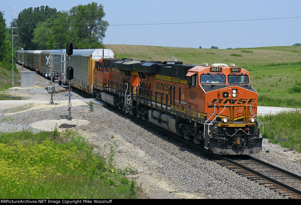 BNSF 8241